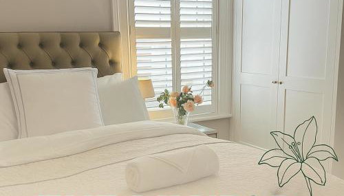 The Lily Pad - Boutique Townhouse, a short walk to Town Center and Racecourse - Foto 2, wardrobe