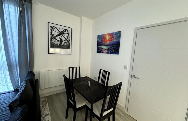 Cozy Bracknell Apartment With Modern Amenities - Foto 10