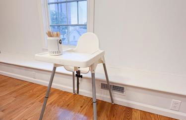 Family-Friendly 4 Bed 3 Bath Downtown Delight - Foto 16