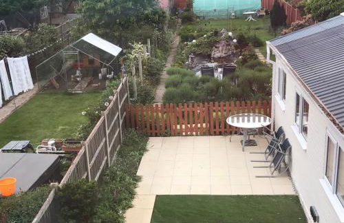 Bob's House quiet retreat with large shared garden - Foto 36