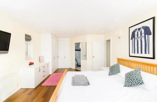 Spacious 5 Bed & Hot Tub Sleeps 12, near Stratford upon Avon - Foto 19