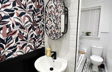 Luxury Entire Holiday Apartment - Self Checkin & Checkout - Photo 25