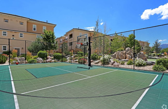 New Stylish 1BR Apt With Heated Pool Gym Yoga Studio - Photo 27