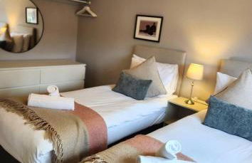 2 Bed 1 Bath House, Perfect for Corporate, Contractors & Families Free Parking, Garden, Netflix By Redwood Stays - Foto 8