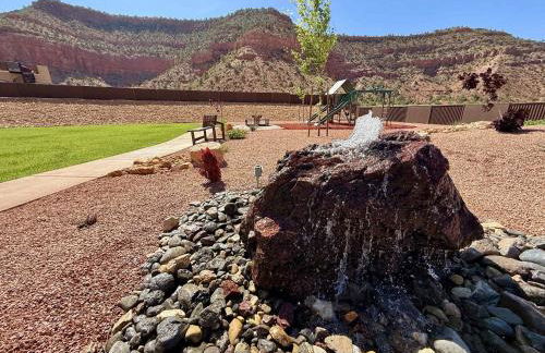 Luxury 3BR in Upscale Neighborhood Pet Friendly - Foto 44