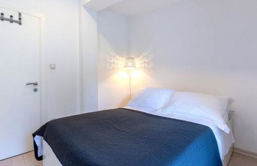 Serene Rural Villa with Pool, Sun Deck, and Children's Play Area - Five Bedroom Villa - Foto 47