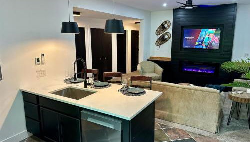 Modern 2BR Retreat in Harbor - Photo 2