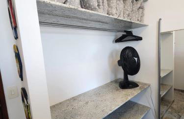 APTO PÉ na AREIA com Piscina - Centro Itanhaem - Foto 4