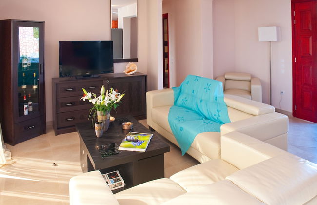 Spilia Bay Villas - Photo 6