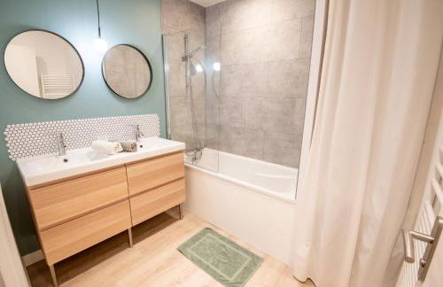 Beau T3 Centre-ville & Plage à pied par Groom - Foto 6