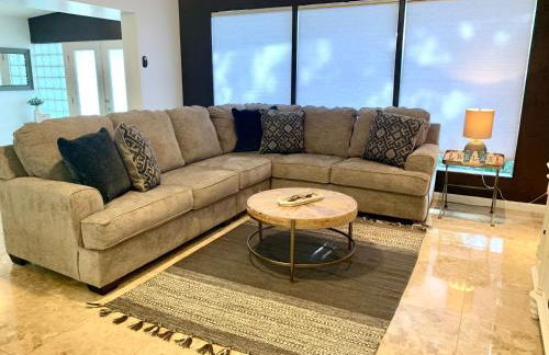 Pool, Hot tub, Close to Beaches, Shopping, More! - Foto 29