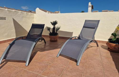 Tranquil Bungalow Retreat - Photo 28