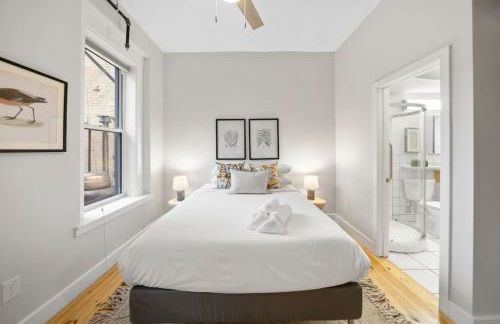 Huge Retrea w Rooftop Deck Stay At Farmers Market - Foto 17