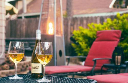 The Nest Serene Sanctuary w Hot Tub Fireplace Grill Hammock Outdoor Fire Feature Fully Fenced Yard AC Pets Ok - Foto 36