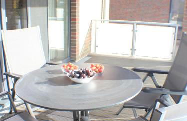 Silbermöwe im Kirschgarten - Foto 22