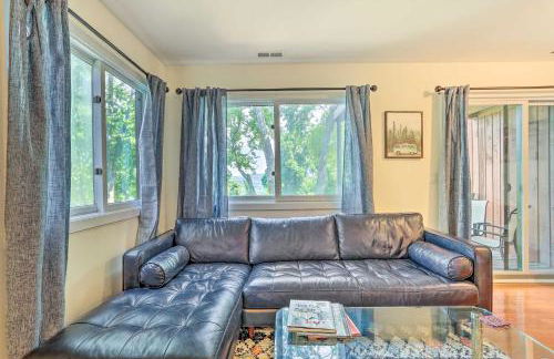 Sun-Lit Vernon Condo Less Than 2 Mi to Ski Resort! - Foto 5