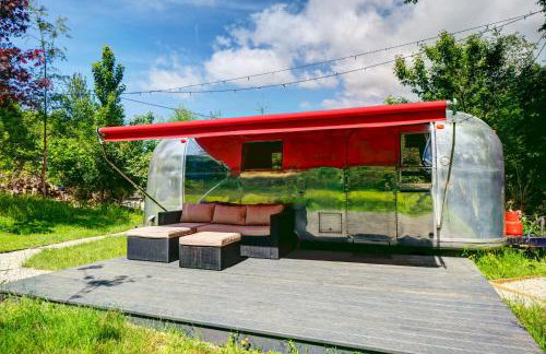 Vintage glamping Airstream with Farm Animals - Foto 12