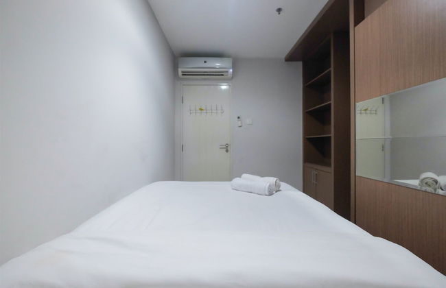 2BR with Sofa Bed Cervino Tebet Apartment - Foto 8