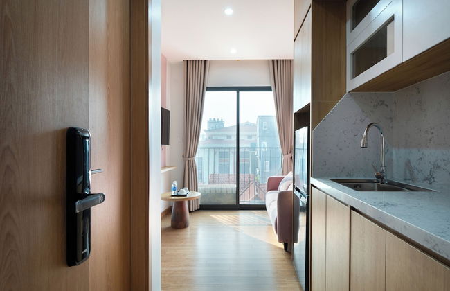 Moonlit Suites Hotel - Photo 33