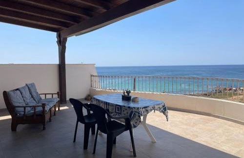 Attico Fronte Mare Salento - Foto 1