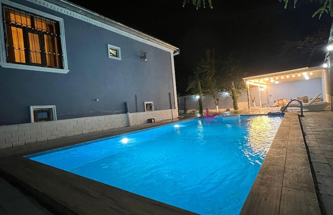 Cozy House With Swimming Pool Near City Center - Foto 8