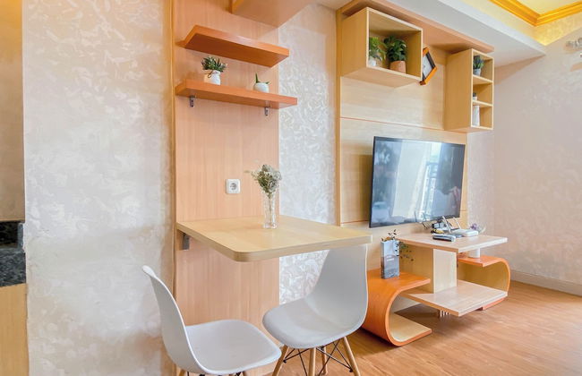 Good Place And Spacious Studio Transpark Cibubur Apartment - Foto 9