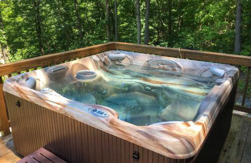 Family Cabin on 6 Acres with Lake Access and Hot Tub! - Foto 27