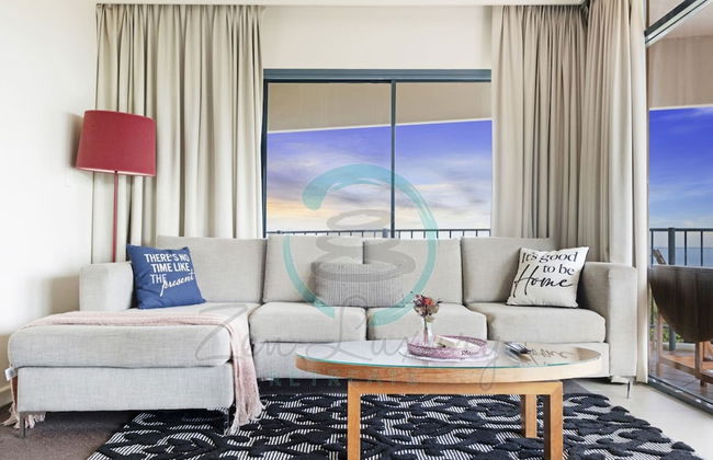 Coastal Elegance Sunset Pool Balcony Dining - Foto 5