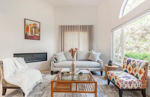 Spacious Central Kirkland Gem with Deck Near Google - Foto 1