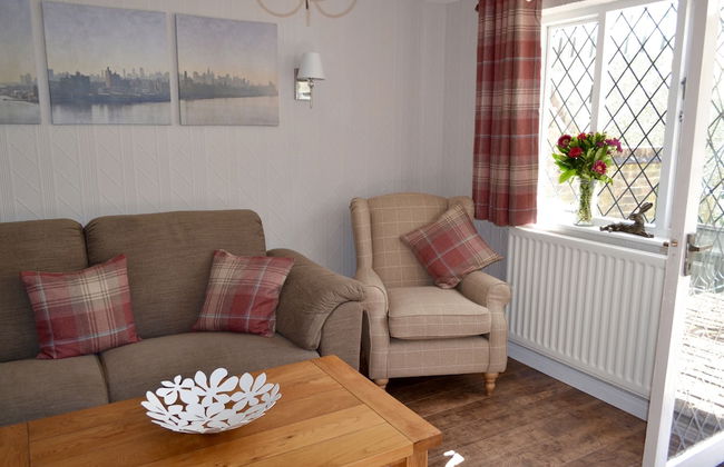 Riverbank Cottage - Photo 15