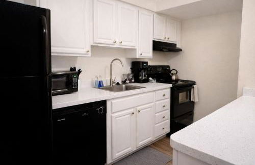 Two Bedroom Loft, King Beds, Down Town Convenience - Foto 5