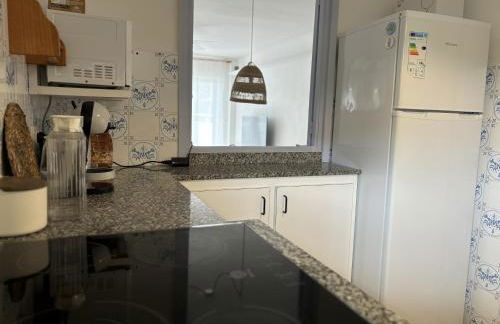 Apartamento con piscina y delante de la playa - Foto 6