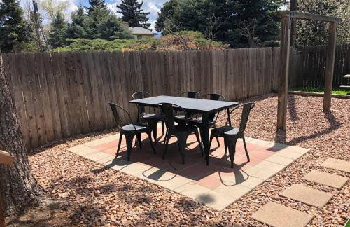 Turquoise Twin ★Vacation COS★3 King Beds★Near AFA - Foto 36