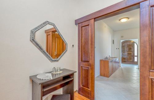 Villa Agatta with Private Pool - Foto 24