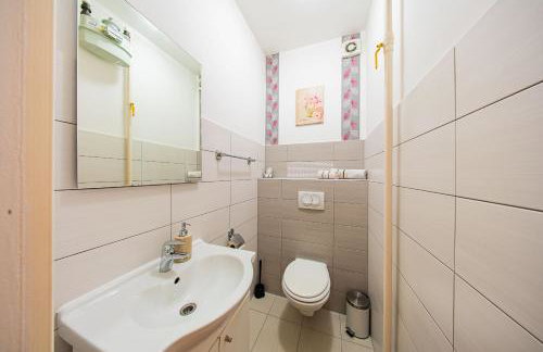 Flexible SelfCheckIns 203 - Zagreb - 2 Bedrooms - Loggia - Foto 25