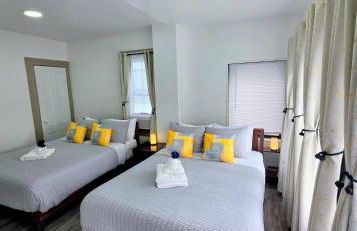 Spacious duplex retreat in city w/ Parking nearby - Foto 8