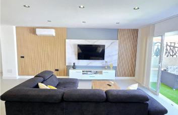 Serendipity House - Photo 1