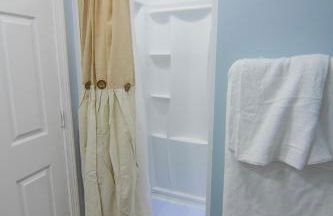 Cozy 2nd & 3rd Floor Retreat - Foto 6