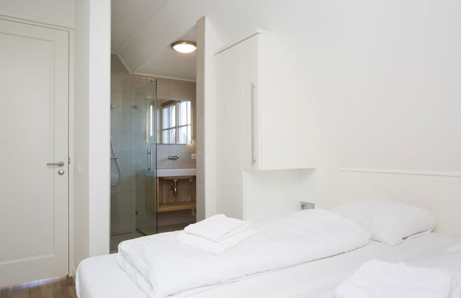 Luxury Villa With Sauna and Jacuzzi at the Lake - Foto 17