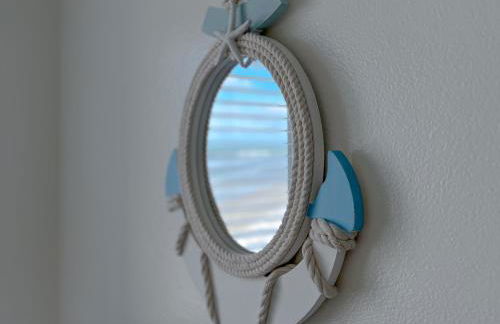 Ocean View with a beachfront pool at Ocean Trillium Condo ~ 304 - Foto 21