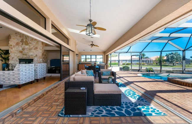 Waterfront Villa With Heated Pool Spa - Foto 1