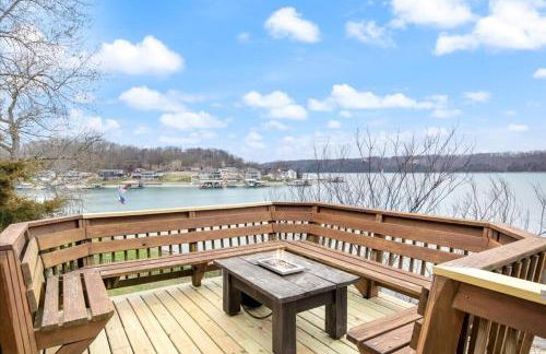 The Linn Creek Lodge Family Home with Private Dock - Foto 2