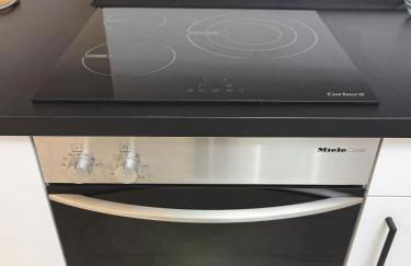 New - MiJa basement Loft Apartment steps from Beach - perfect for Sun and Sport Seekers - Foto 28