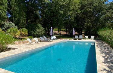 Villa provençale familiale avec piscine - Photo 25