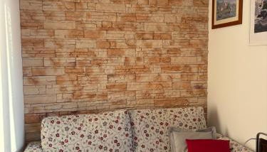 With your feet in the lake - Photo 2