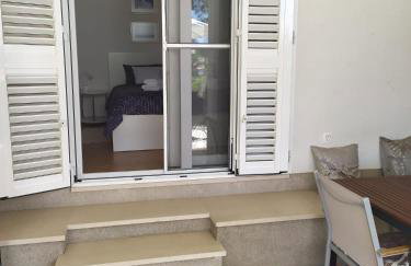 Cozy Jelsa apartment in the shade of the pines. - Foto 6