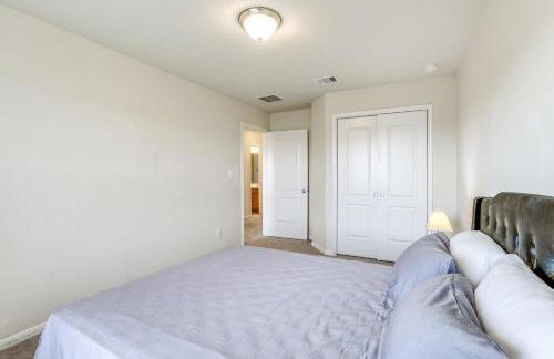 Covered Patio and Spacious Yard Houston Area Home! - Foto 23