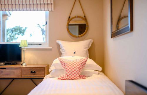 Yorkshire Dales Retreat with Hot Tub & Garden - Photo 24