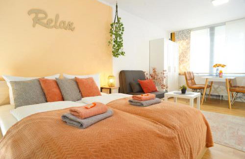 RELAX - ORANGE mit Pool und Sauna - Foto 2
