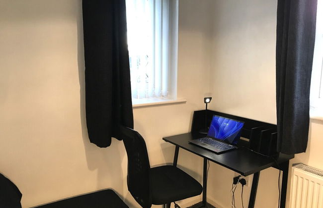 Sleeps up to 7, Parking, Office, Preston Nr M6/m65 - Foto 33